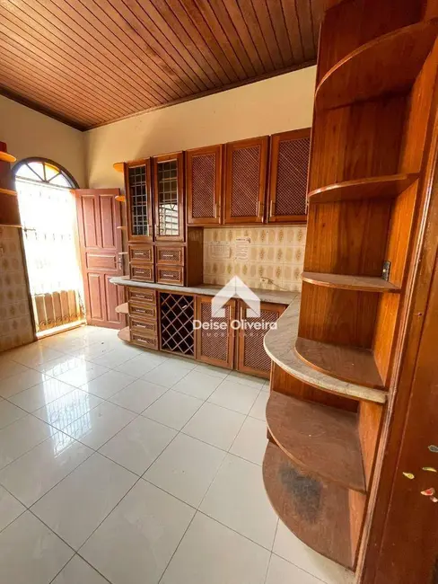 Casa com 4 quartos à venda, 600m2 em Aeroporto Velho, Santarem - PA - imagem 8 Foto 8 de Casa com 4 quartos à venda, 600m2 em Aeroporto Velho, Santarem - PA