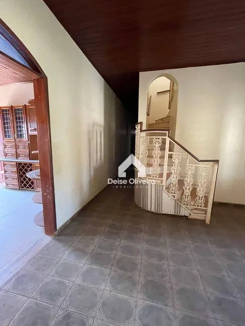 Casa com 4 quartos à venda, 600m2 em Aeroporto Velho, Santarem - PA - imagem 3 Foto 3 de Casa com 4 quartos à venda, 600m2 em Aeroporto Velho, Santarem - PA