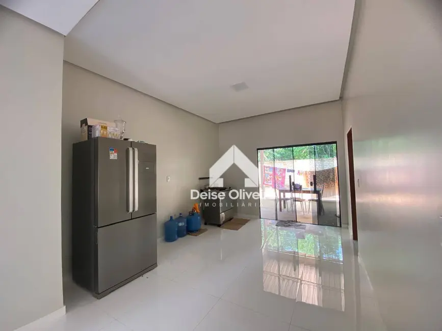 Casa com 3 quartos à venda, 629m2 em Diamantino, Santarem - PA - imagem 3 Foto 3 de Casa com 3 quartos à venda, 629m2 em Diamantino, Santarem - PA