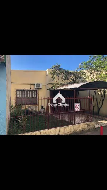 Casa com 3 quartos à venda, 225m2 em Centro, Santarem - PA - imagem 2 Foto 2 de Casa com 3 quartos à venda, 225m2 em Centro, Santarem - PA