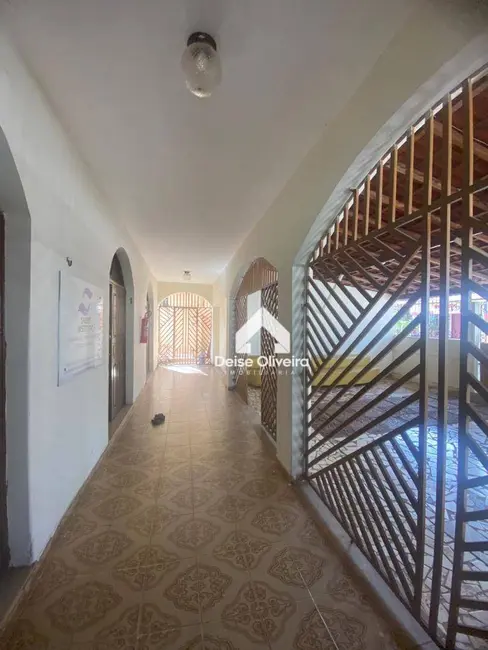 Casa com 5 quartos à venda, 1200m2 em Centro, Santarem - PA - imagem 4 Foto 4 de Casa com 5 quartos à venda, 1200m2 em Centro, Santarem - PA