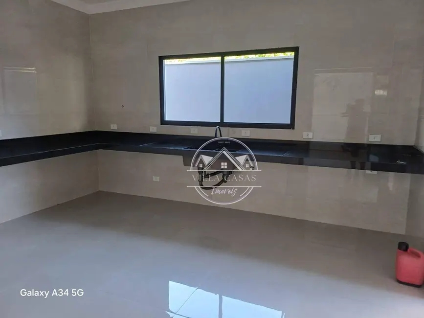 Foto 9 de Casa com 3 quartos à venda, 324m2 em Massaguaçu, Caraguatatuba - SP