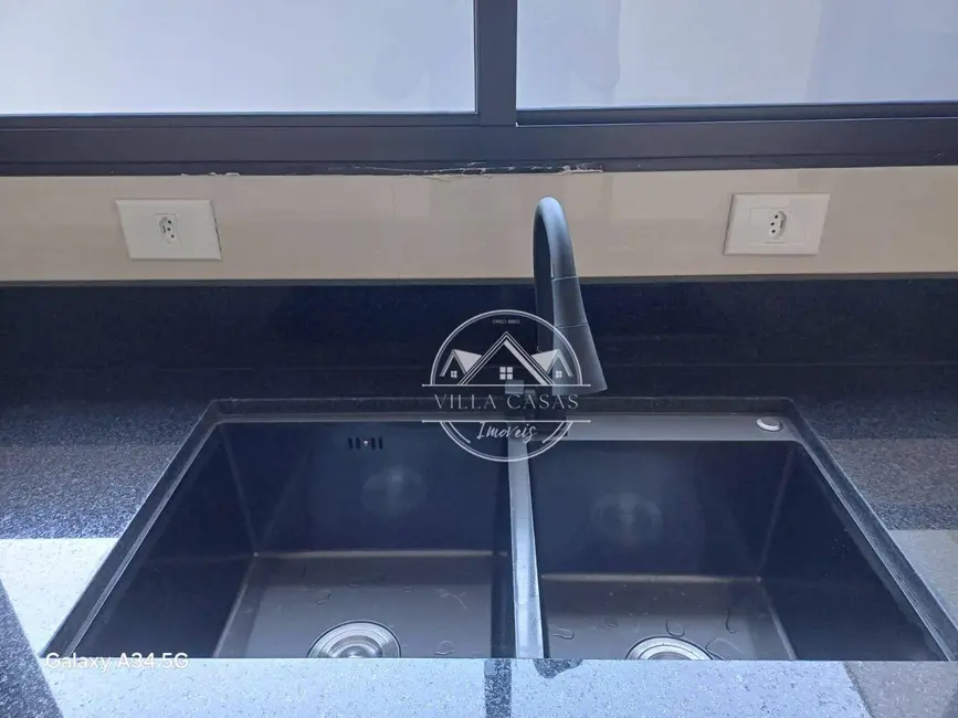 Foto 4 de Casa com 3 quartos à venda, 324m2 em Massaguaçu, Caraguatatuba - SP