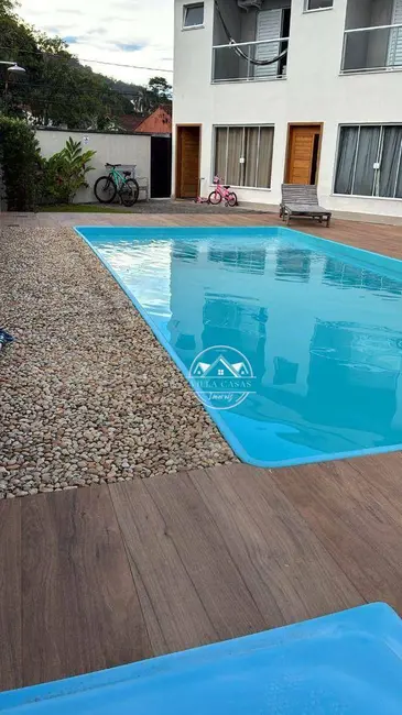 Foto 2 de Casa com 2 quartos à venda, 80m2 em Massaguaçu, Caraguatatuba - SP