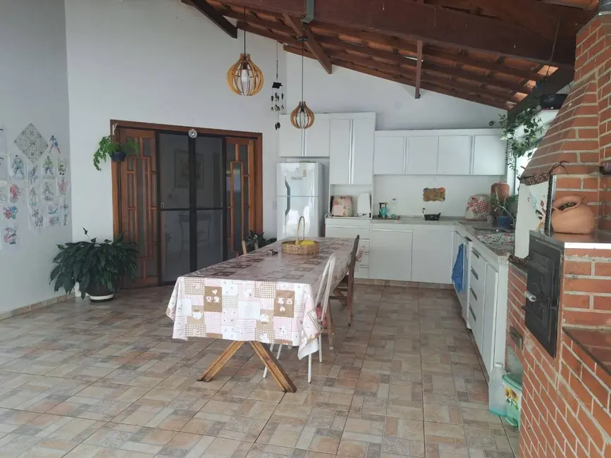 Foto 5 de Chácara com 3 quartos à venda, 1628m2 em Jardim Nova América, Itatiba - SP