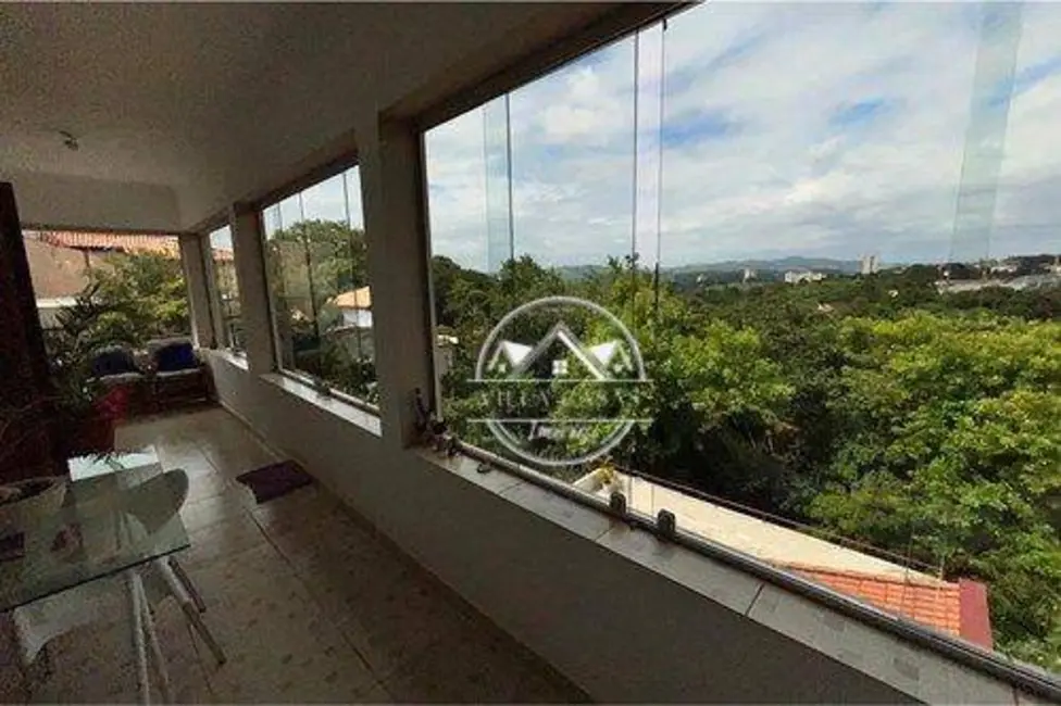 Casa com 3 quartos à venda, 300m2 em Jardim Santo Antônio, Itatiba - SP - imagem 2 Foto 2 de Casa com 3 quartos à venda, 300m2 em Jardim Santo Antônio, Itatiba - SP