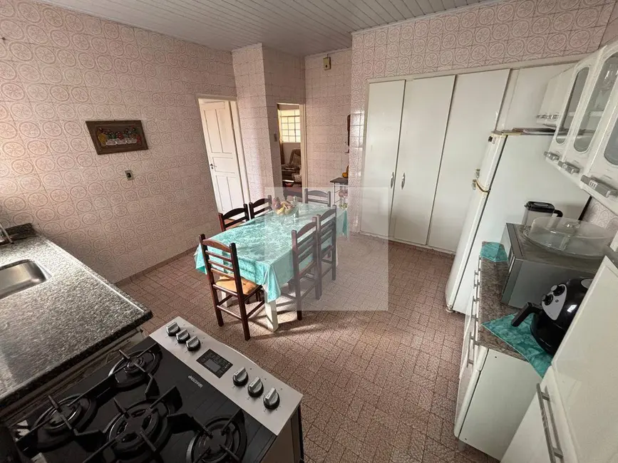 Foto 3 de Casa com 4 quartos à venda, 386m2 em Vila Brasileira, Itatiba - SP