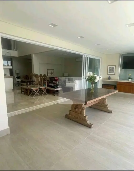 Casa de Condomínio com 5 quartos à venda, 432m2 em Campinas - SP - imagem 3 Foto 3 de Casa de Condomínio com 5 quartos à venda, 432m2 em Campinas - SP