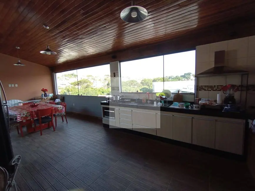 Foto 3 de Casa com 4 quartos à venda, 250m2 em Recanto do Parque, Itatiba - SP
