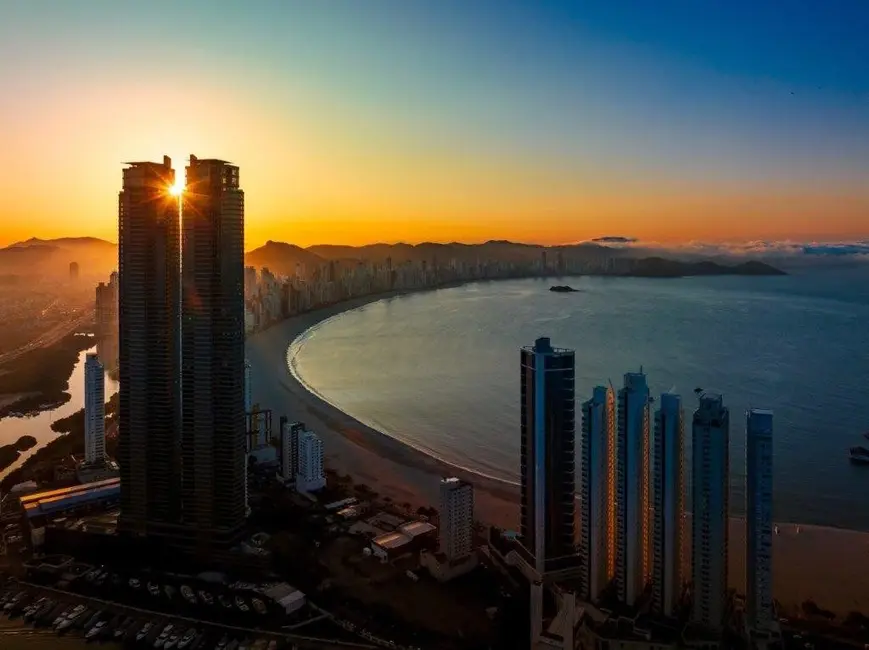 Foto 6 de Apartamento com 4 quartos à venda, 355m2 em Balneario Camboriu - SC