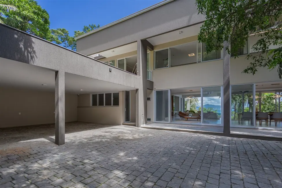 Foto 1 de Casa de Condomínio com 4 quartos à venda, 785m2 em Balneario Camboriu - SC