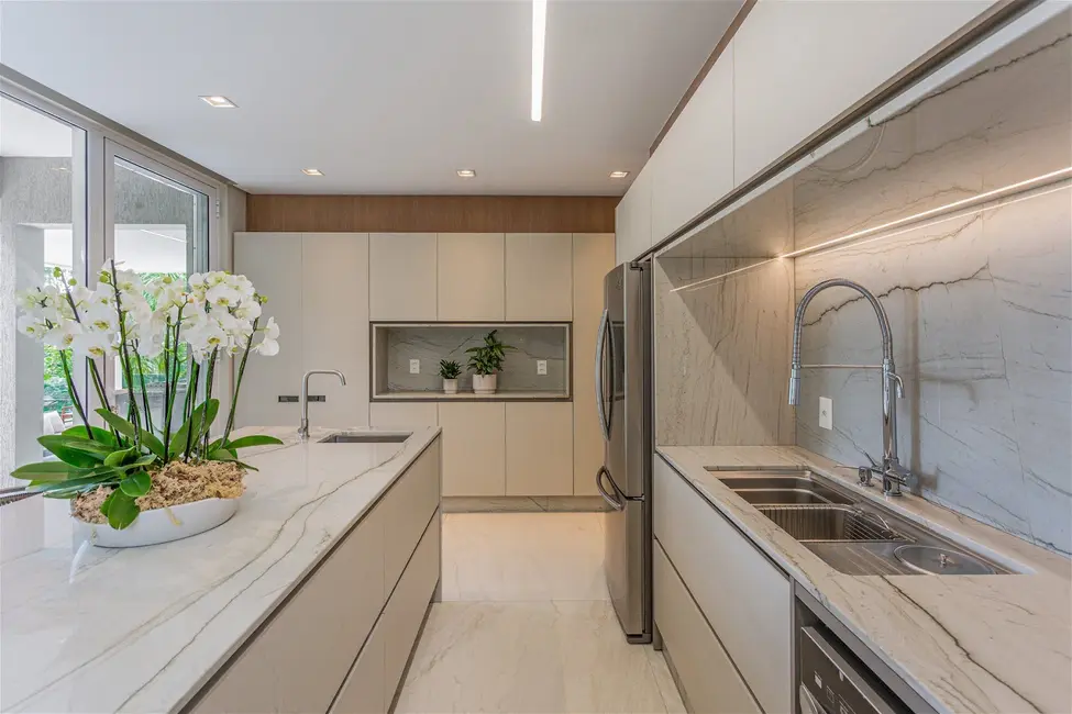 Foto 8 de Casa de Condomínio com 4 quartos à venda, 785m2 em Balneario Camboriu - SC