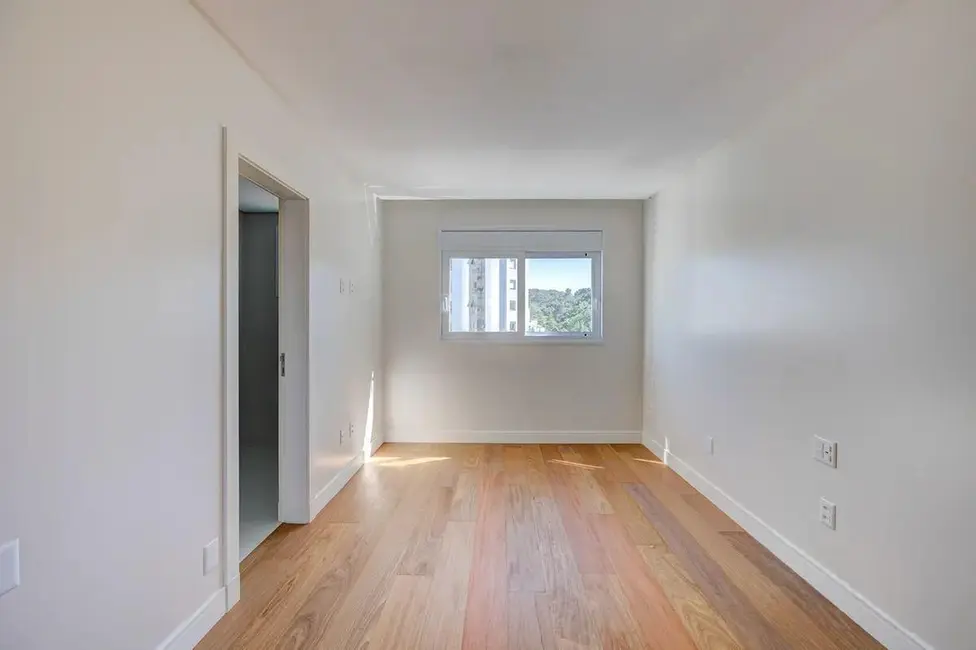 Apartamento com 3 quartos à venda, 160m2 em Pioneiros, Balneario Camboriu - SC - imagem 8 Foto 8 de Apartamento com 3 quartos à venda, 160m2 em Pioneiros, Balneario Camboriu - SC