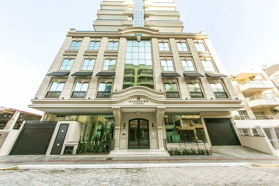 Foto 2 de Apartamento com 4 quartos à venda, 150m2 em Meia Praia, Itapema - SC