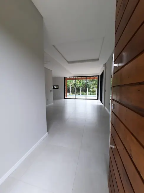 Foto 2 de Casa de Condomínio com 3 quartos à venda, 393m2 em Balneario Camboriu - SC