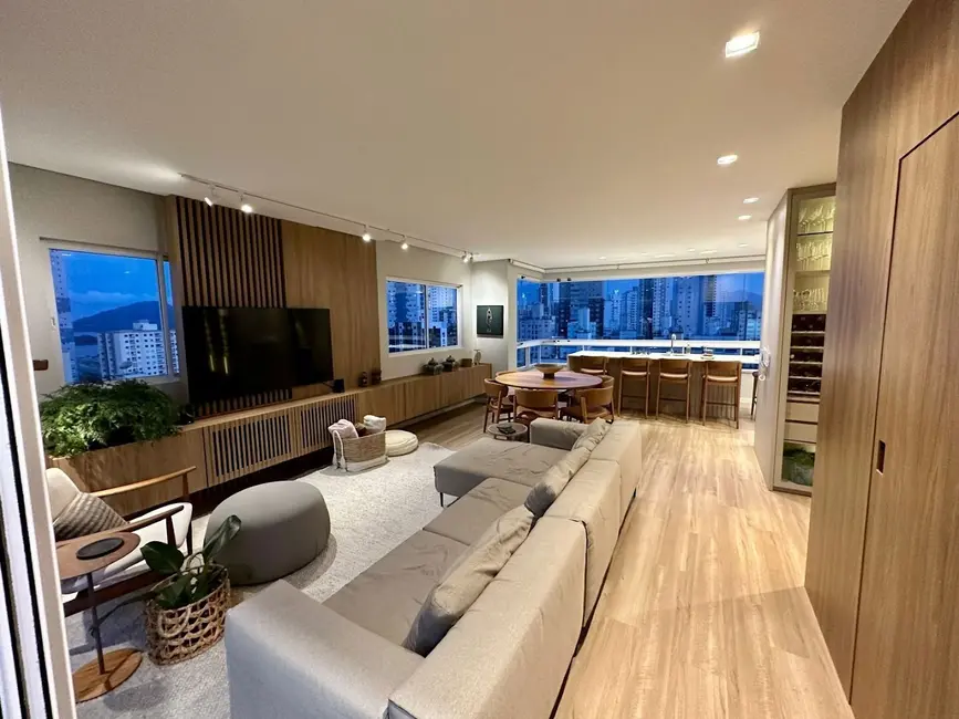 Foto 1 de Cobertura com 4 quartos à venda, 240m2 em Centro, Balneario Camboriu - SC