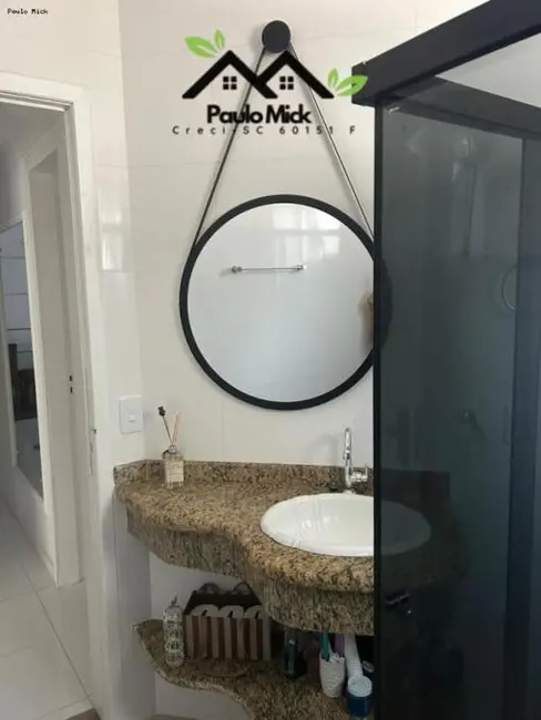 Foto 2 de Apartamento à venda em Meia Praia, Itapema - SC