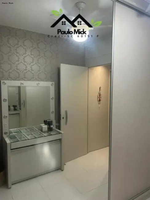 Foto 7 de Apartamento à venda em Meia Praia, Itapema - SC