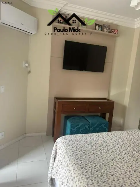 Foto 12 de Apartamento à venda em Meia Praia, Itapema - SC