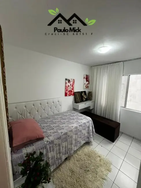 Foto 6 de Apartamento à venda em Meia Praia, Itapema - SC