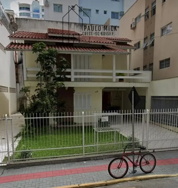 Foto 2 de Casa à venda em Meia Praia, Itapema - SC