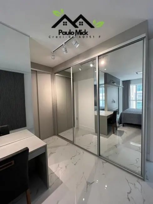 Foto 17 de Apartamento à venda em Meia Praia, Itapema - SC