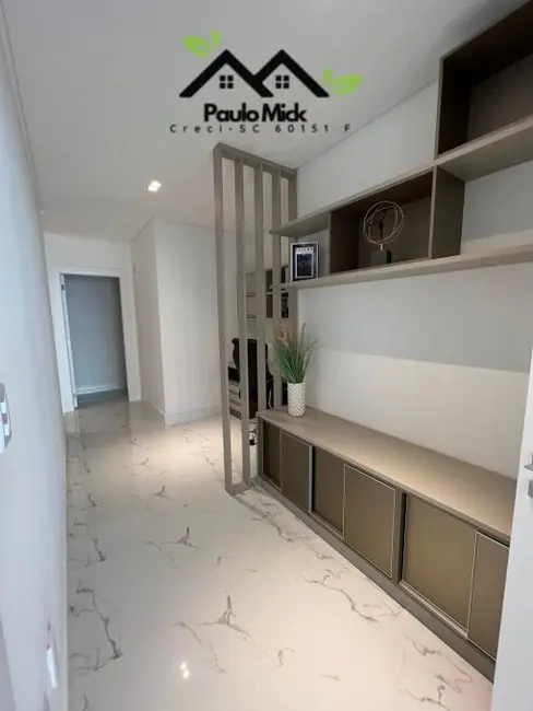 Foto 10 de Apartamento à venda em Meia Praia, Itapema - SC