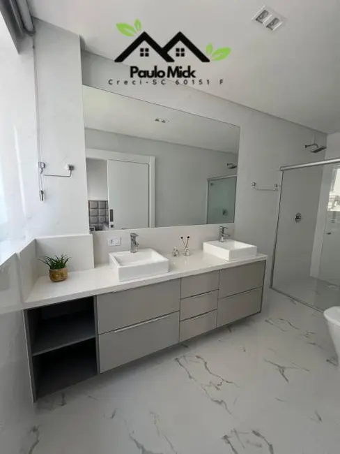 Foto 16 de Apartamento à venda em Meia Praia, Itapema - SC