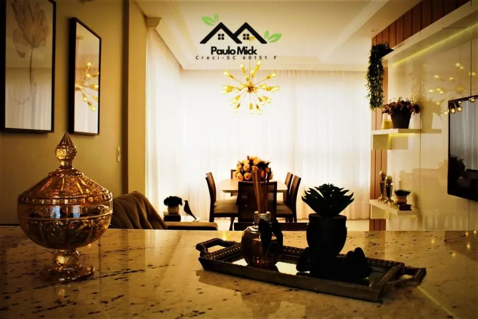 Foto 7 de Apartamento à venda em Meia Praia, Itapema - SC