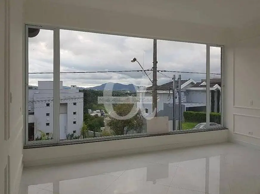 Casa com 3 quartos à venda, 303m2 em Alphaville, Santana De Parnaiba - SP - imagem 8 Foto 8 de Casa com 3 quartos à venda, 303m2 em Alphaville, Santana De Parnaiba - SP