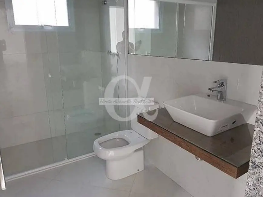 Casa com 3 quartos à venda, 303m2 em Alphaville, Santana De Parnaiba - SP - imagem 3 Foto 3 de Casa com 3 quartos à venda, 303m2 em Alphaville, Santana De Parnaiba - SP