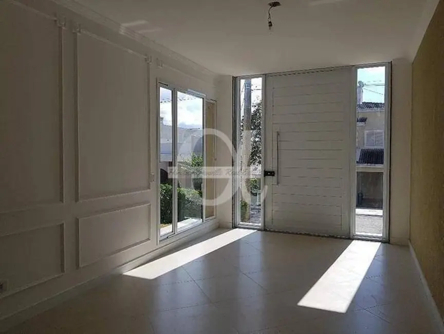 Casa com 3 quartos à venda, 275m2 em Alphaville, Santana De Parnaiba - SP - imagem 2 Foto 2 de Casa com 3 quartos à venda, 275m2 em Alphaville, Santana De Parnaiba - SP