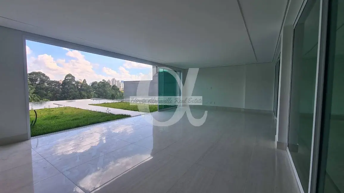 Foto 5 de Casa com 7 quartos à venda, 1300m2 em Tamboré, Santana De Parnaiba - SP