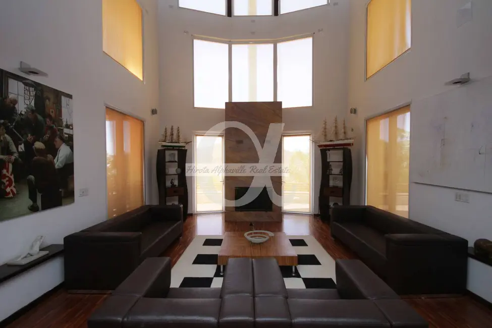 Casa com 7 quartos à venda, 1600m2 em Alphaville, Santana De Parnaiba - SP - imagem 6 Foto 6 de Casa com 7 quartos à venda, 1600m2 em Alphaville, Santana De Parnaiba - SP