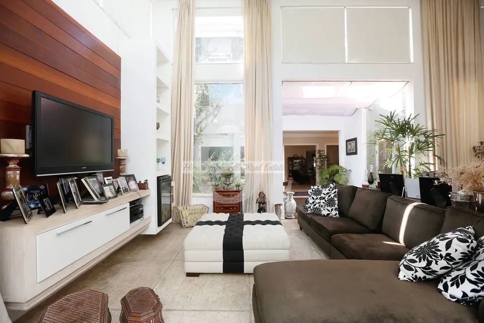 Casa com 4 quartos à venda, 650m2 em Alphaville, Santana De Parnaiba - SP - imagem 9 Foto 9 de Casa com 4 quartos à venda, 650m2 em Alphaville, Santana De Parnaiba - SP