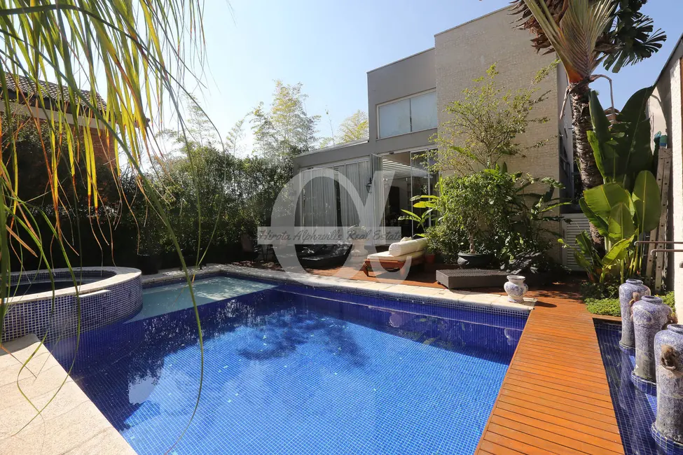 Casa com 4 quartos à venda, 650m2 em Alphaville, Santana De Parnaiba - SP - imagem 2 Foto 2 de Casa com 4 quartos à venda, 650m2 em Alphaville, Santana De Parnaiba - SP