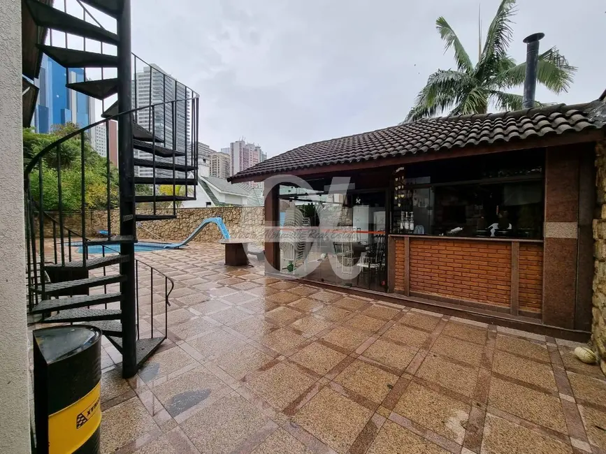 Foto 3 de Casa com 4 quartos à venda, 470m2 em Alphaville Residencial Dois, Barueri - SP