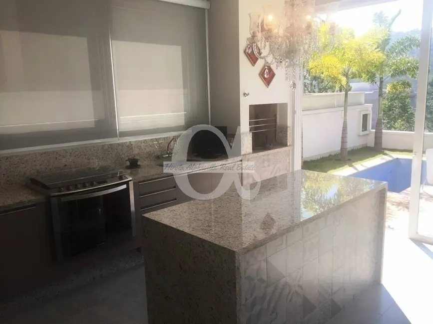 Foto 3 de Casa com 4 quartos à venda, 460m2 em Barueri - SP