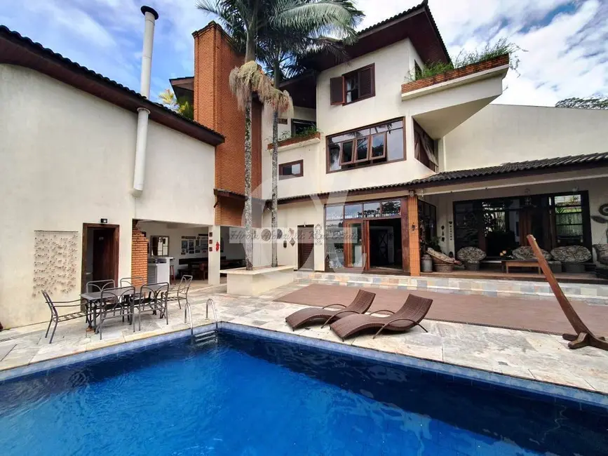 Casa com 4 quartos à venda, 500m2 em Alphaville, Santana De Parnaiba - SP - imagem 2 Foto 2 de Casa com 4 quartos à venda, 500m2 em Alphaville, Santana De Parnaiba - SP