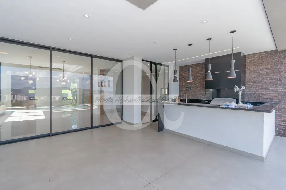 Casa com 4 quartos à venda, 555m2 em Alphaville, Santana De Parnaiba - SP - imagem 8 Foto 8 de Casa com 4 quartos à venda, 555m2 em Alphaville, Santana De Parnaiba - SP