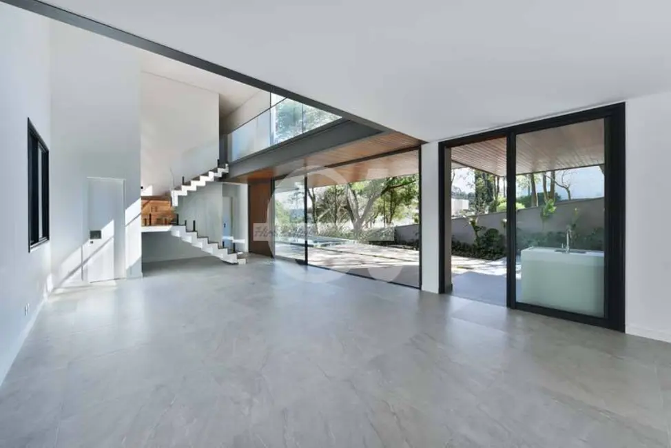Casa com 4 quartos à venda, 437m2 em Alphaville, Santana De Parnaiba - SP - imagem 3 Foto 3 de Casa com 4 quartos à venda, 437m2 em Alphaville, Santana De Parnaiba - SP