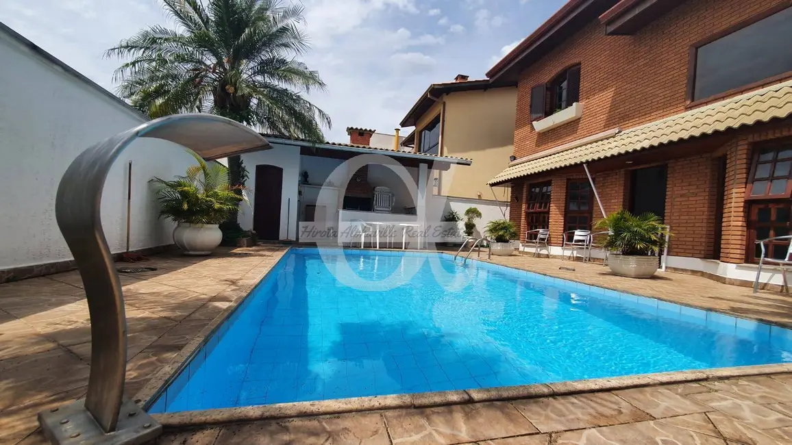 Casa com 4 quartos à venda, 300m2 em Alphaville, Santana De Parnaiba - SP - imagem 1 Foto 1 de Casa com 4 quartos à venda, 300m2 em Alphaville, Santana De Parnaiba - SP