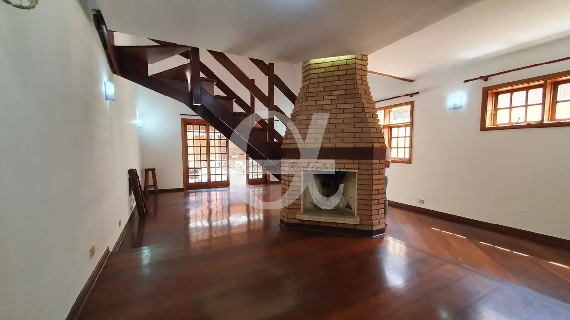 Foto 3 de Casa com 3 quartos à venda, 300m2 em Alphaville, Santana De Parnaiba - SP