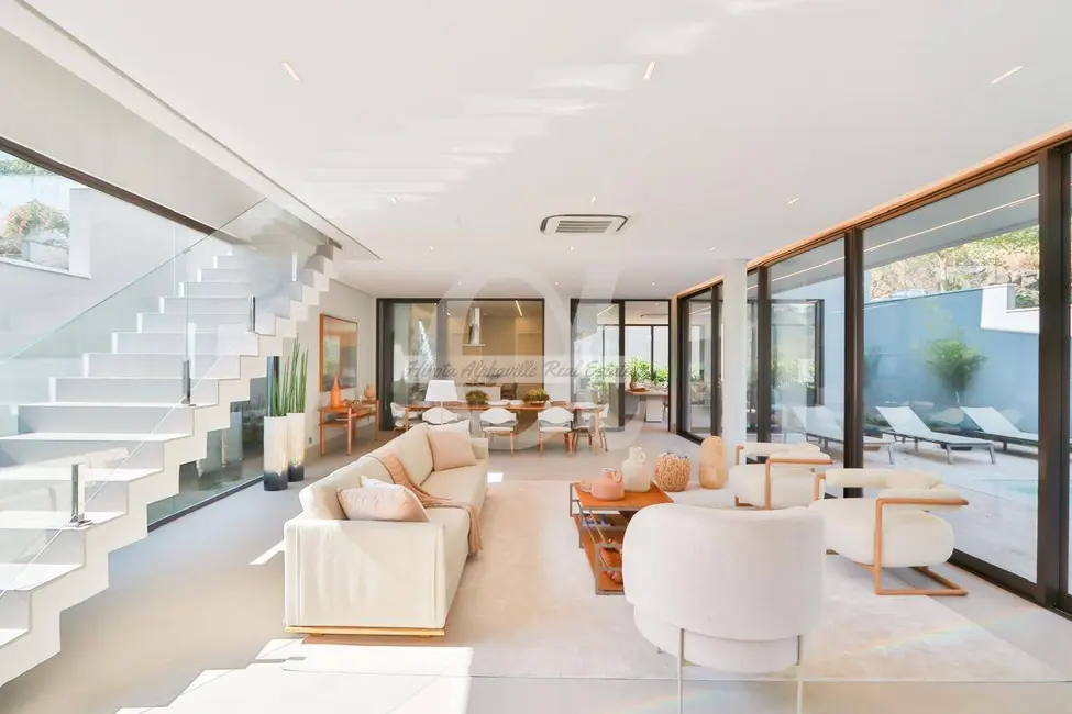 Casa com 4 quartos à venda, 511m2 em Tamboré, Barueri - SP - imagem 9 Foto 9 de Casa com 4 quartos à venda, 511m2 em Tamboré, Barueri - SP