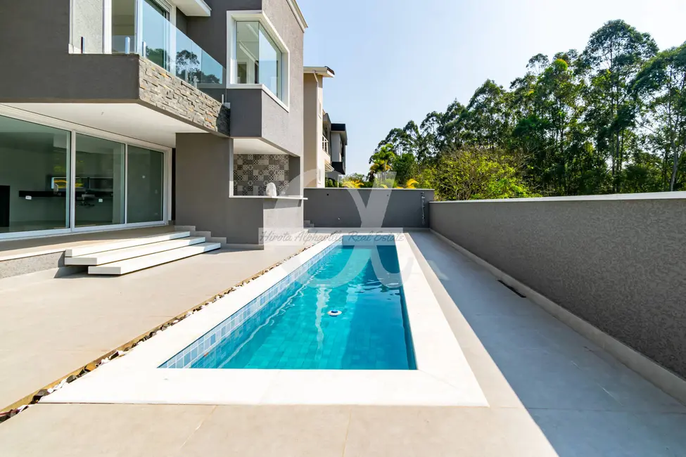 Casa com 4 quartos à venda, 325m2 em Tamboré, Santana De Parnaiba - SP - imagem 2 Foto 2 de Casa com 4 quartos à venda, 325m2 em Tamboré, Santana De Parnaiba - SP