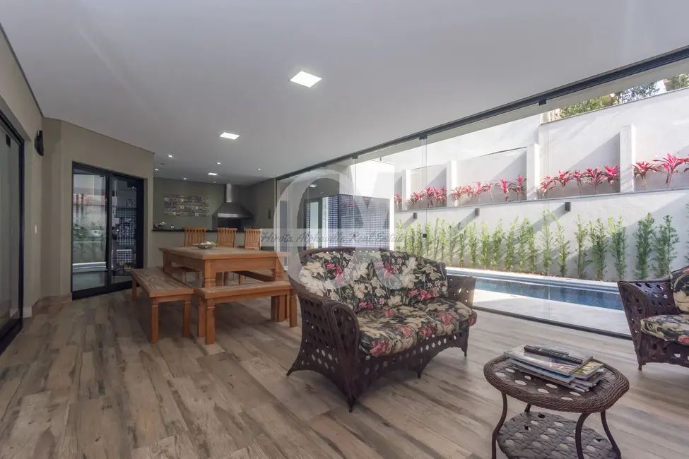 Casa com 5 quartos à venda, 530m2 em Alphaville, Santana De Parnaiba - SP - imagem 8 Foto 8 de Casa com 5 quartos à venda, 530m2 em Alphaville, Santana De Parnaiba - SP