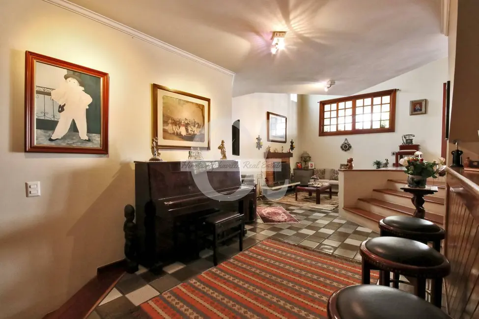 Foto 8 de Casa com 3 quartos à venda, 400m2 em Barueri - SP