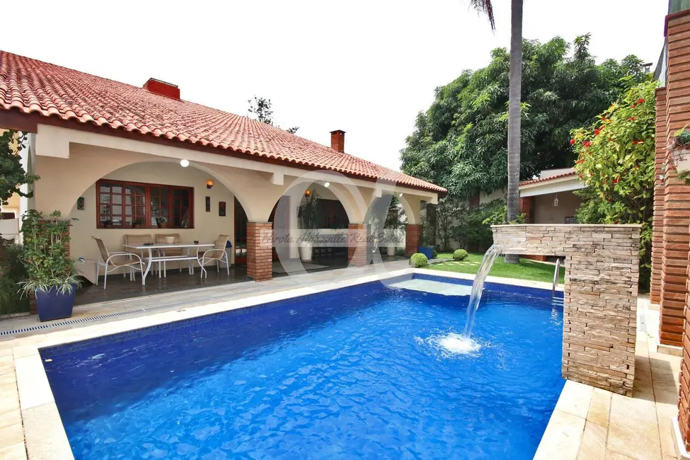 Foto 2 de Casa com 3 quartos à venda, 400m2 em Barueri - SP