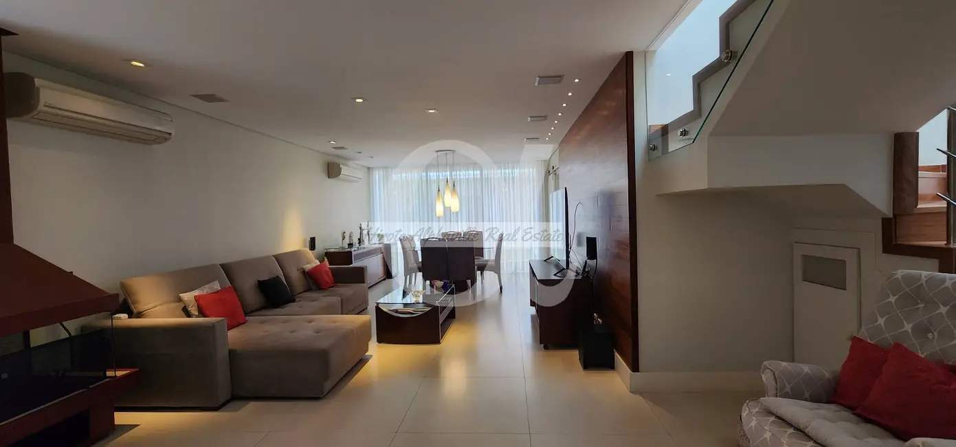 Casa com 4 quartos à venda, 270m2 em Alphaville, Santana De Parnaiba - SP - imagem 4 Foto 4 de Casa com 4 quartos à venda, 270m2 em Alphaville, Santana De Parnaiba - SP