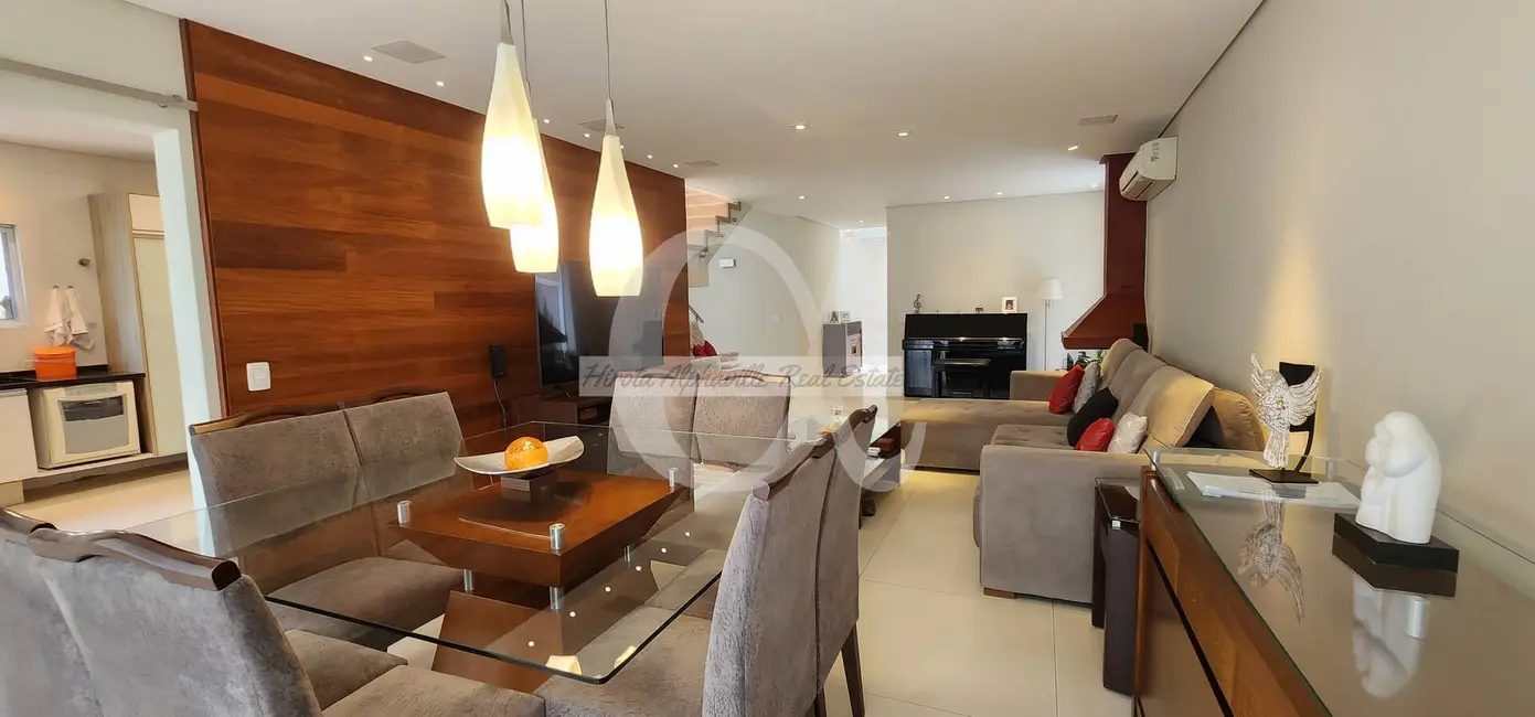 Casa com 4 quartos à venda, 270m2 em Alphaville, Santana De Parnaiba - SP - imagem 1 Foto 1 de Casa com 4 quartos à venda, 270m2 em Alphaville, Santana De Parnaiba - SP